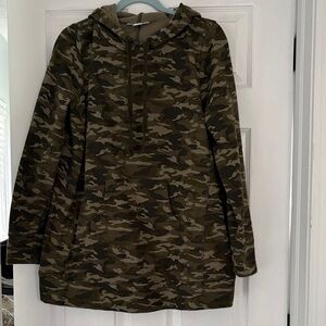 Motherhood Maternity XL Camouflage Hooded Sweatshirt
